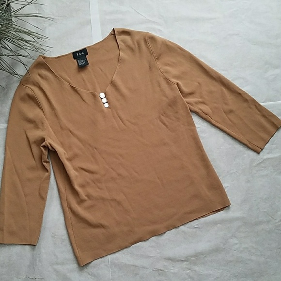 R Q T Tops - RQT Top